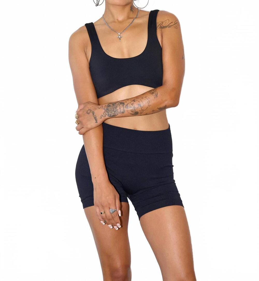 NEW KNOTWTR halo pull-on biker shorts in black